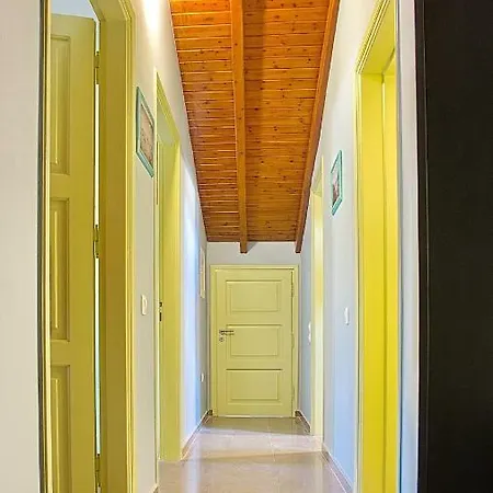 Darmani Spyros Apartamento Mantouki