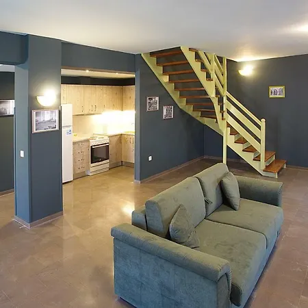 Darmani Spyros Apartamento